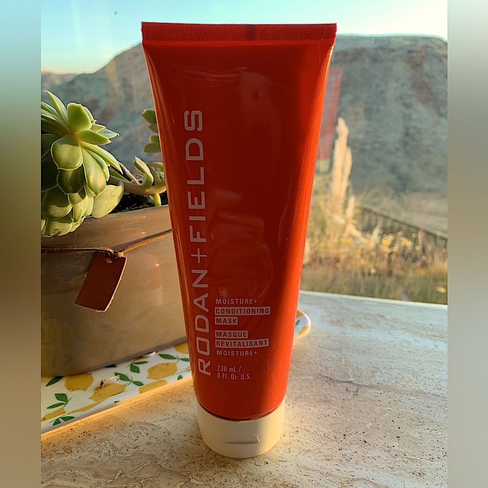 NEW‼️MOISTURE + CONDITIONING MASK Rodan + Fields